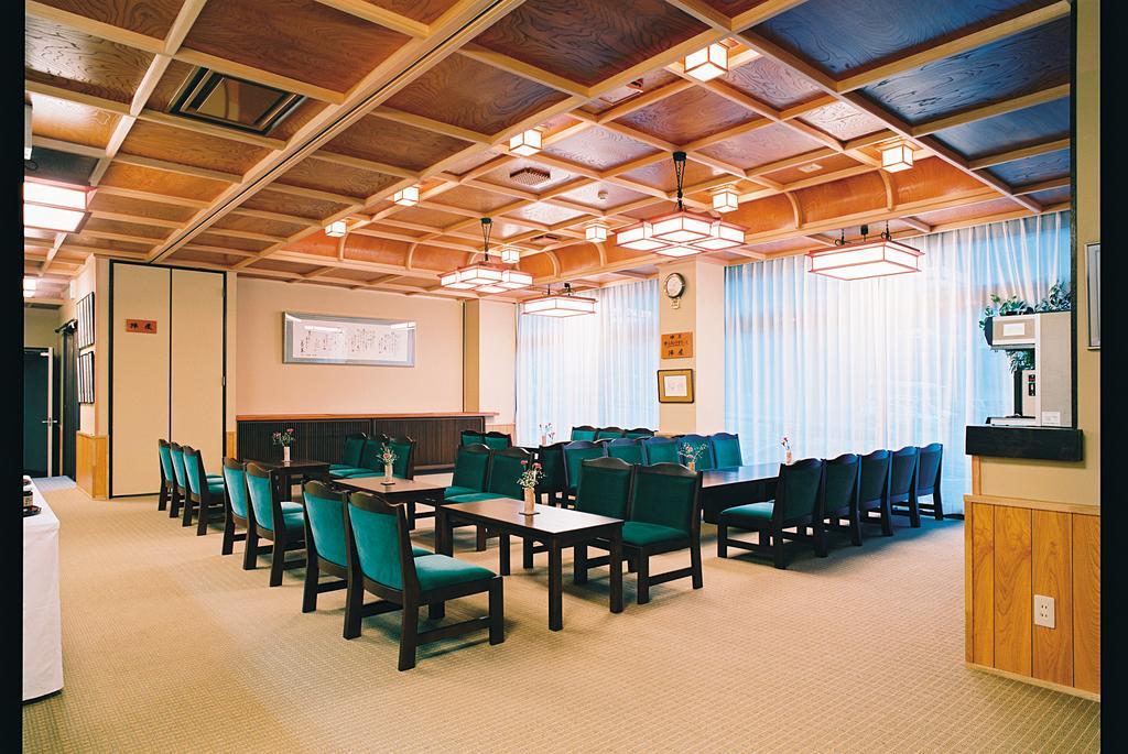 Hotel Mikunitoge Onsen Oyado Honjin à Yuzawa  Extérieur photo